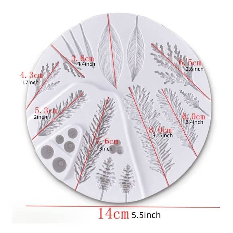 graue Silikonform mit verschiedenen Blättern und Beeren, weihnachtlich mit Größenangabe